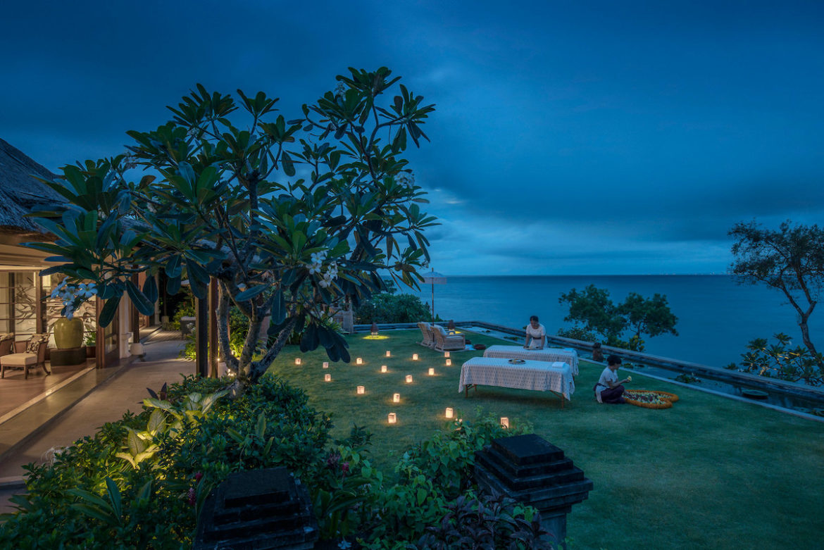 Four Seasons Bali: Jomdaran Bay liegt direkt am Strand