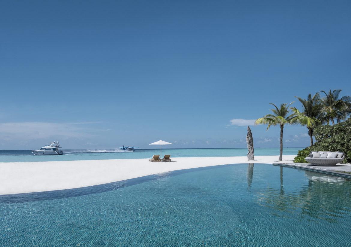 Infinity-Pool und weisser Sandstrand: Voavah ist ein Paradies in den Malediven